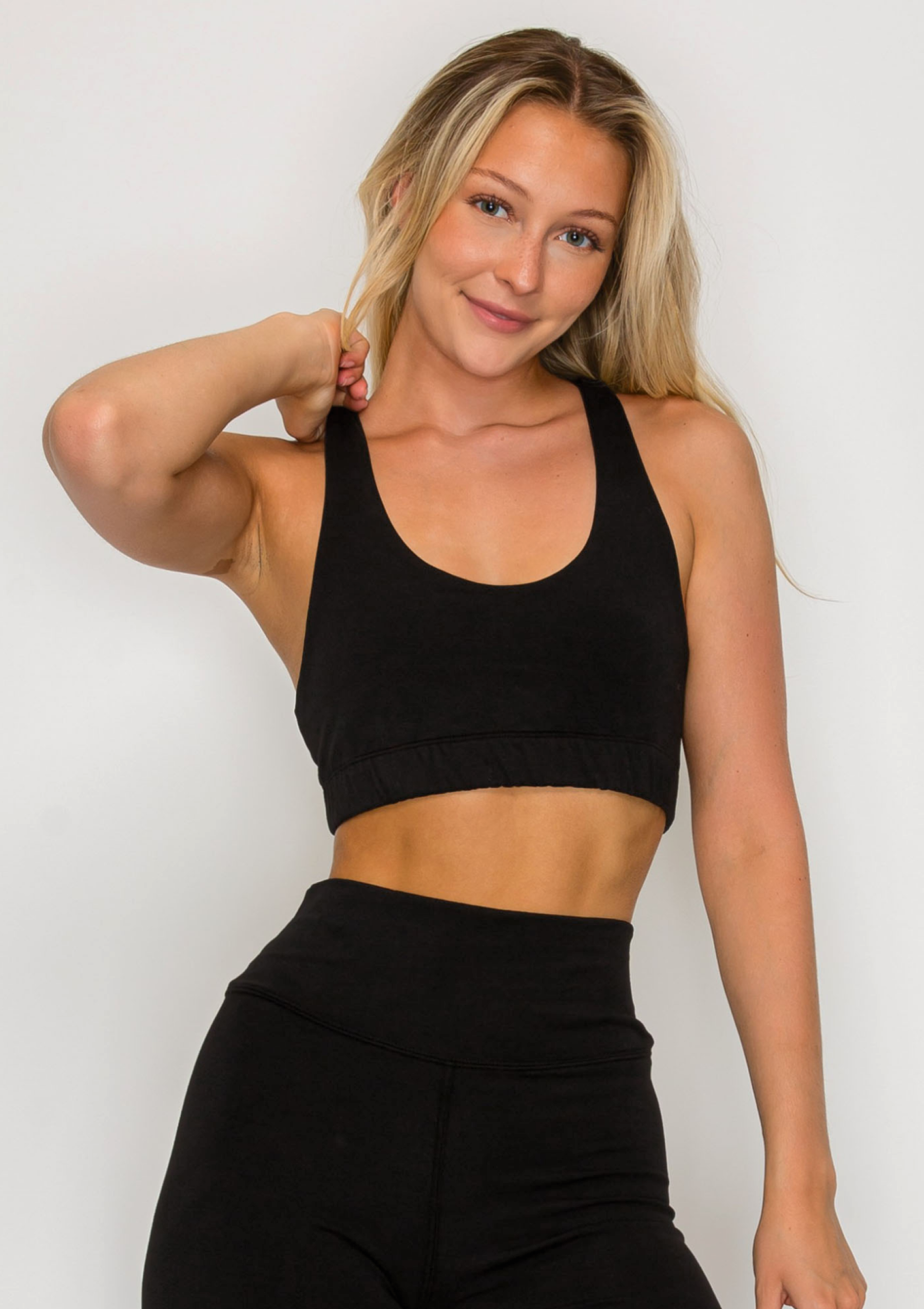 Amazon Essentials Dames Active FormFlex Boterachtige Zachte Lichte Ondersteuning Vierkante Hals Racerback Sportbeha Rood L 694b6757d80a3dffd4003c06