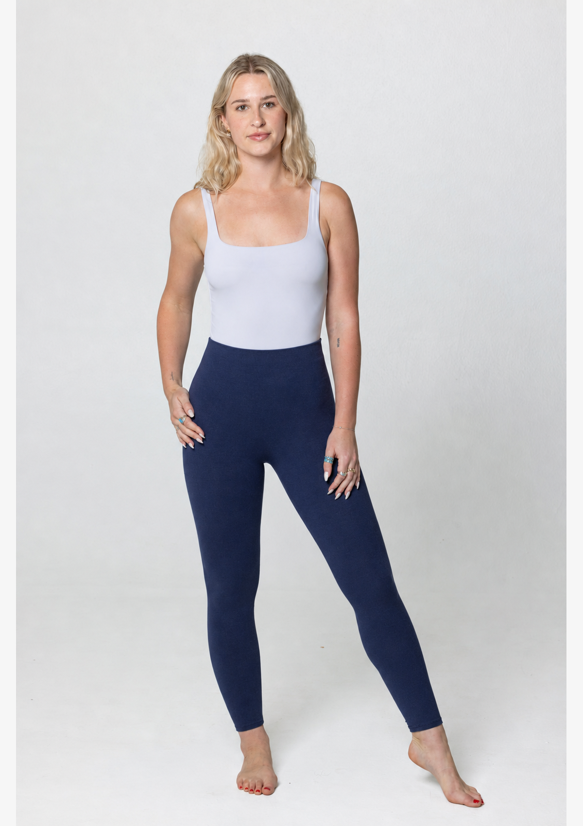 PureFlex Organic Cotton No-Front-Seam Leggings in Navy, front view